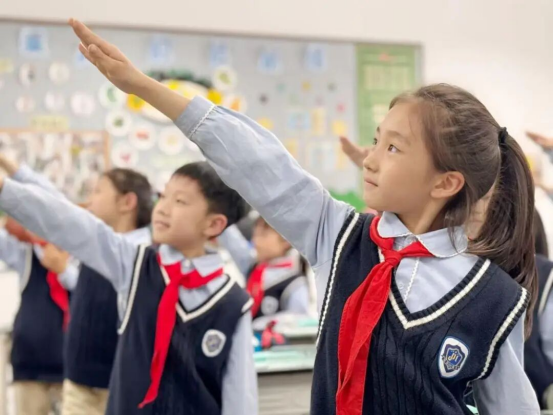 成都这所小学，被人民日报点赞了！