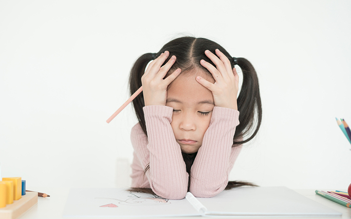 1661739365296651.jpg 做作业1.jpg