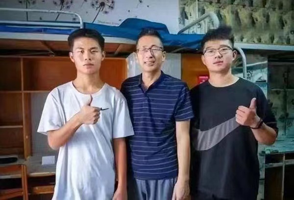 1664184165928976.jpg 老年.jpg